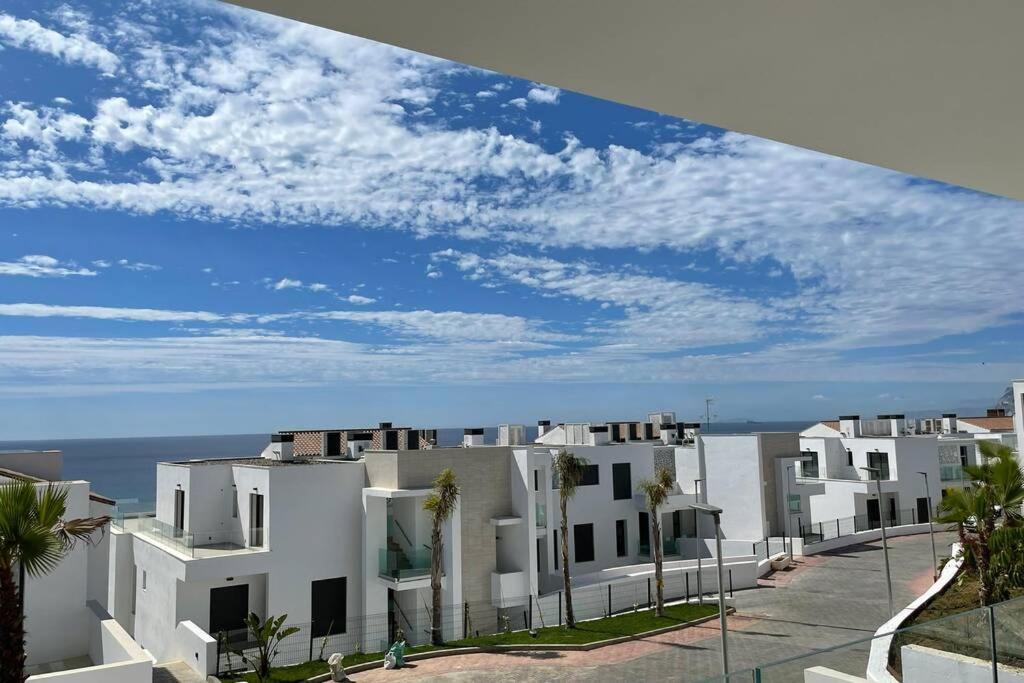 Modern 2 Beds Apartment In La Alcaidesa Esterno foto