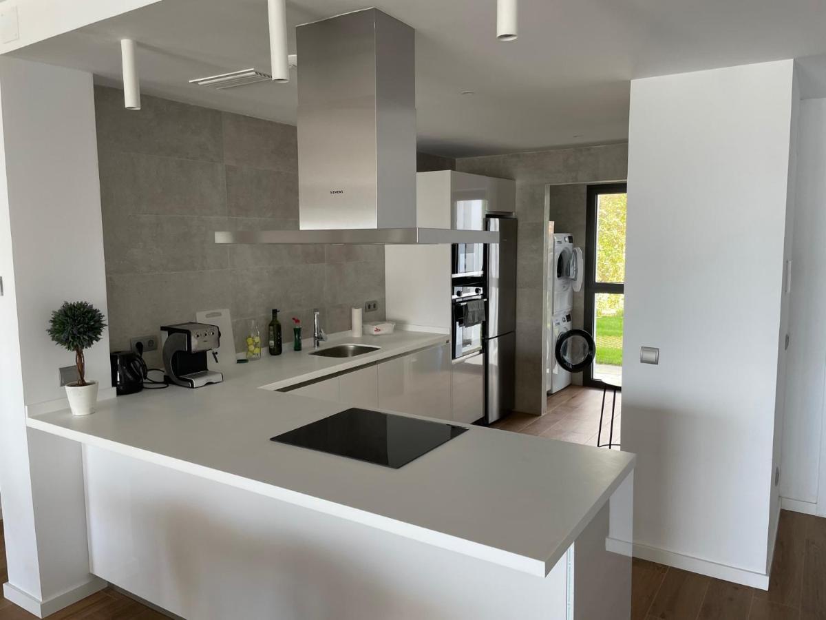 Modern 2 Beds Apartment In La Alcaidesa Esterno foto