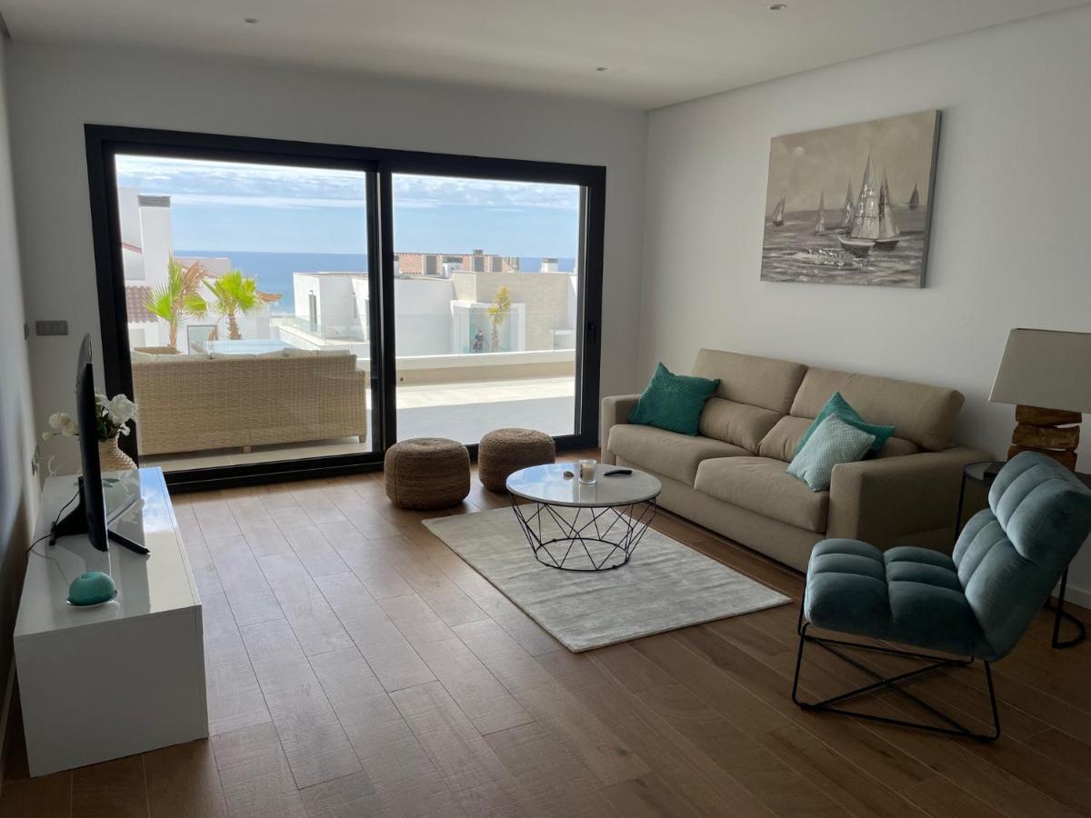 Modern 2 Beds Apartment In La Alcaidesa Esterno foto